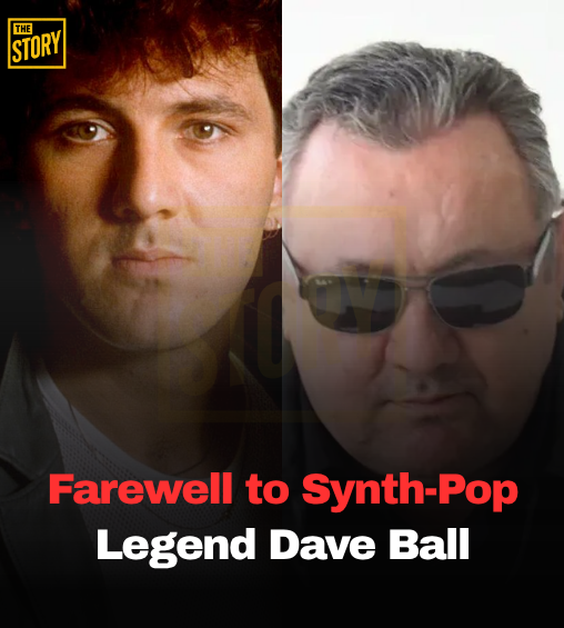 Dave Ball behind a synthesiser during a Soft Cell concert