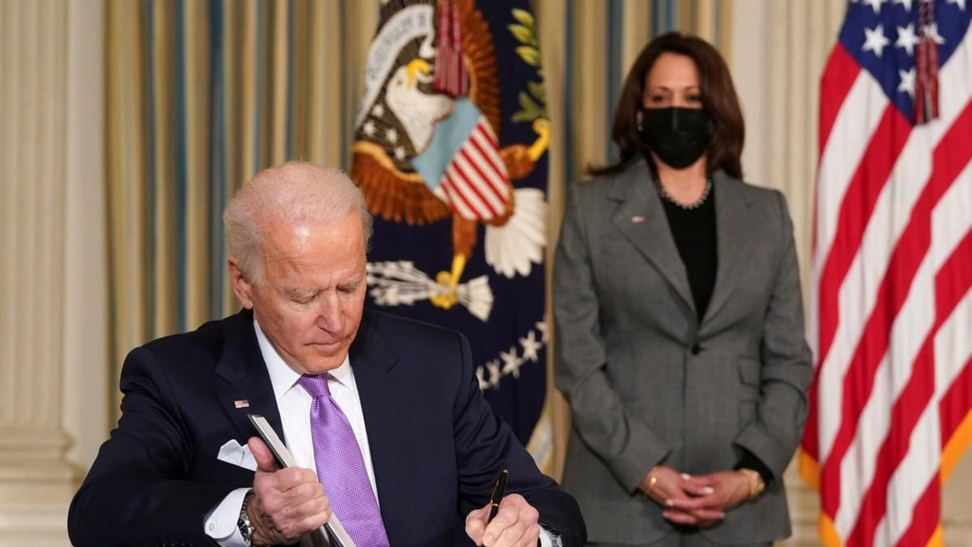 Senate Report: Biden Administration Pressured Airports to House Migrants, Raising Safety Fears